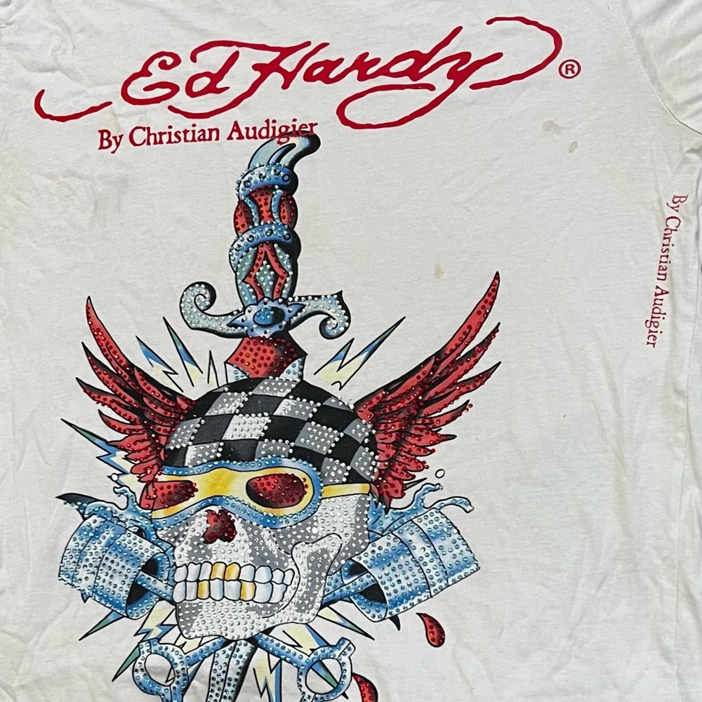 Ed Hardy shirt in a Large with Rhinestones